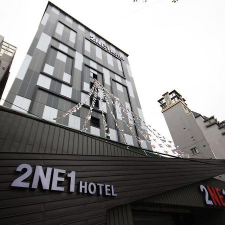 2Ne1 Hotell Busan Exteriör bild